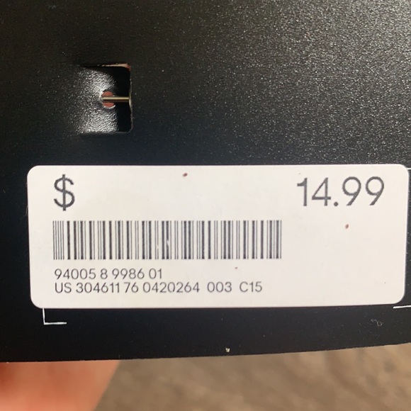 **Brand New** Bow Tie and Flower Lapel Pin - Picture 5 of 5